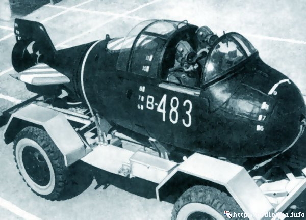 Малая подводная лодка проекта 907 на колёсной платформе